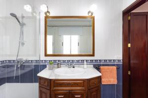 Łazienka w obiekcie Apartamento Renovado "Hogar Las Vistas"