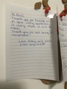 uma carta para a minha mãe agradecendo-me pela minha reacção à caligrafia dela em Apartment Centar Višnjik, Zadar em Zadar