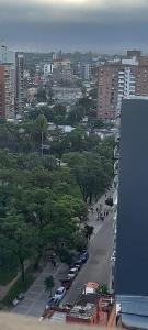 Een algemene foto van San Miguel de Tucumán of een uitzicht op de stad vanuit het appartement