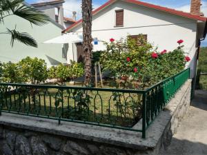 Ein Garten an der Unterkunft Holiday House Palma