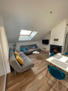 Galeriebild der Unterkunft Appart’ terrasse vue exceptionnelle 1er étage in Montbéliard