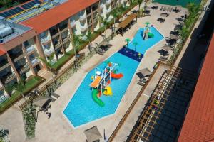 Ondas Praia Resort内部或周边的泳池
