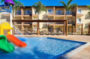 Ondas Praia Resort内部或周边的泳池