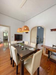 TV a/nebo společenská místnost v ubytování La Plata Housing II