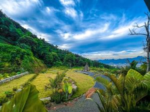 Natural landscape malapit sa villa