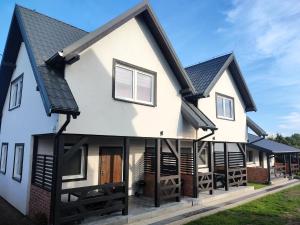 Το κτήριο όπου στεγάζεται  η παραθεριστική κατοικία