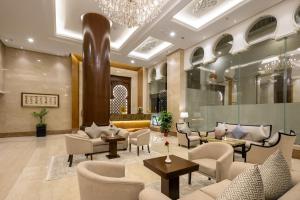 Posezení v ubytování Boudl Ajyad Mecca بودل أجياد مكة