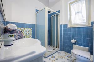 A bathroom at Villa Primavera