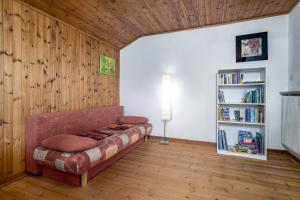 Posezení v ubytování Oberköbenhof Wohnung Berg