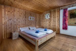 Postel nebo postele na pokoji v ubytování Oberköbenhof Wohnung Berg