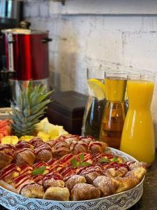 Jedlo v ubytovaní bed & breakfast alebo blízkom okolí