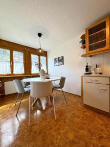 Kuchyňa alebo kuchynka v ubytovaní Bauernchalet Alois