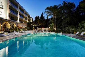 
The swimming pool at or near Rodos Park Suites & Spa
