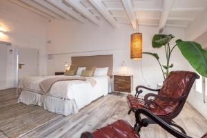 Postel nebo postele na pokoji v ubytování Encant de Alaior Boutique Hotel