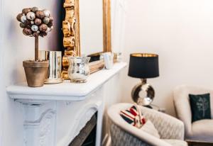 Fotografie z fotogalerie ubytování Central Windsor Spacious Three Double BedRooms, Two Living Room, Kitchen Entire Apartment over three floors Steps from Windsor Castle, station, long walk and restaurants Royal Residence Retreat Windsor v destinaci Windsor