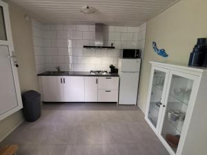 Küche/Küchenzeile in der Unterkunft Guesthouse Fuik