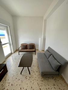 A seating area at Penthouse Panoramic