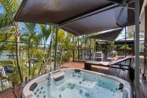 Gallery image of Luxurious home with pool and Water views in Gold Coast