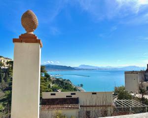 Galeriebild der Unterkunft Villa Teresa con piscina costiera amalfitana in Vietri