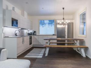 Kuchyň nebo kuchyňský kout v ubytování Holiday Home Villa minnesota by Interhome