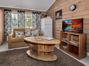 A seating area at Holiday Home Villa henna by Interhome