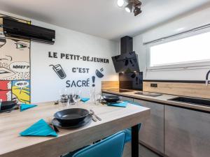 Η κουζίνα ή μικρή κουζίνα στο Apartment Clair de Dune-3 by Interhome +14 φωτογραφίες