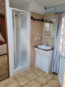 Koupelna v ubytování Chambres d’Hôtes Chez Claire