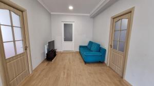 En sittgrupp på Cozy apartment with 3 bedrooms, whole apartment, апартамент целиком