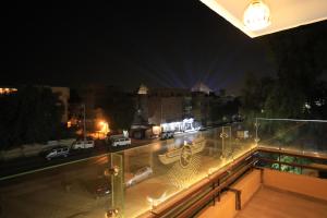 Imagine din galeria proprietății Pyramids heart view hotel în Cairo