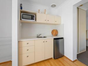 Kuchyň nebo kuchyňský kout v ubytování Kalisti Suites - Fira Suite + 16 fotografií