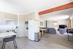 Kuchyň nebo kuchyňský kout v ubytování Kings Little Secret