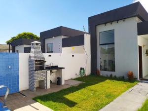 Το κτήριο όπου στεγάζεται  η παραθεριστική κατοικία