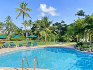 Bazén v ubytování Sea View - Glitter Bay nebo v jeho okolí + 13 fotografií