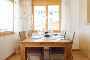 Fotografija v galeriji nastanitve Apartment Brugg v mestu Amden