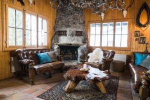 Χώρος καθιστικού στο Chalet Theresia