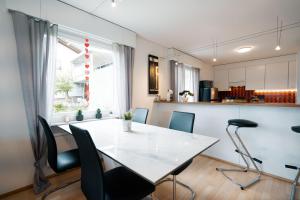 A kitchen or kitchenette at Apartment Panoramablick