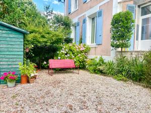 Ogród w obiekcie Petit Appartement dans une maison