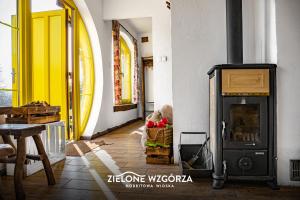 Zdjęcie z galerii obiektu Zielone Wzgórza - Hobbitowe Domki na Kaszubach w mieście Przywidz