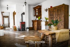 Zdjęcie z galerii obiektu Zielone Wzgórza - Hobbitowe Domki na Kaszubach w mieście Przywidz