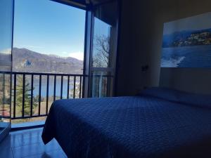 A general mountain view or a mountain view taken from a szállodákat