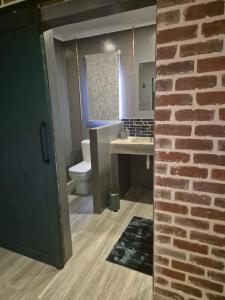 @241 Enkeldoorn Guesthouse的一间浴室