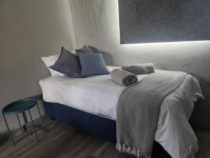 @241 Enkeldoorn Guesthouse客房内的一张或多张床位
