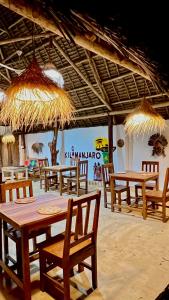 ห้องอาหารหรือที่รับประทานอาหารของ Kilimanjaro