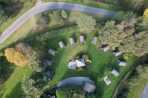 Belle Vista Glamping & Camping外面的花园