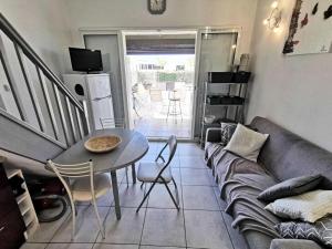 Posedenie v ubytovaní Résidence Belle Plage - Maisons & Villas pour 6 Personnes 764