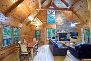 Afbeelding uit fotogalerij van Safe Haven | Morganton GA in Morganton