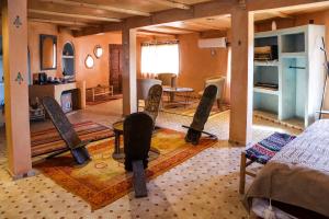 TV a/nebo společenská místnost v ubytování Dune House