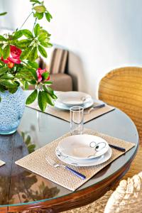 Гостиная зона в Romeo Seaside Luxury Suite