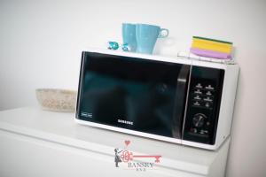 Cucina o angolo cottura di Tiffany's Studio - Lugano in Style -By EasyLife Swiss