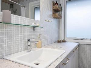 Koupelna v ubytování 4 star holiday home in Ansager-By Traum + 29 fotografií